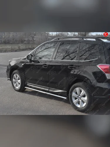 Защита порогов на Russtal труба 120х60 овал с проступью Subaru Forester SJ рестайлинг (2016-2019)