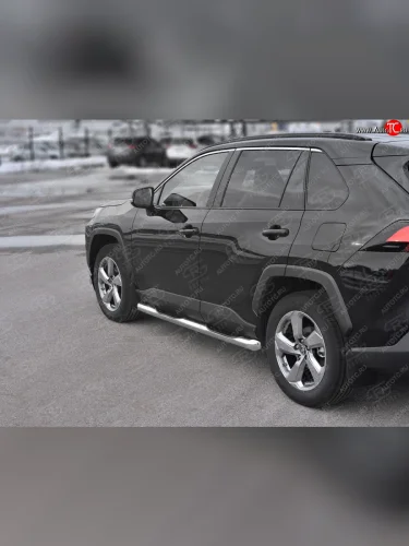 Защита порогов на SLITKOFF d76 с накладкой (защита порогов со скосами на торцах) Toyota RAV4  XA50 (2018-2025) 5 дв. дорестайлинг