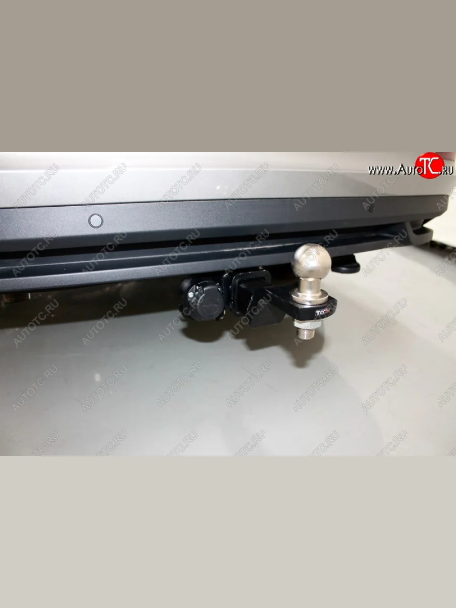 Фаркоп (тягово-сцепное устройство) TCC Skoda Rapid MK2 хэтчбэк 5 дв. рестайлинг (2019-2024) (оцинкованный, шар E нержавейка)  в Самаре Самарской области