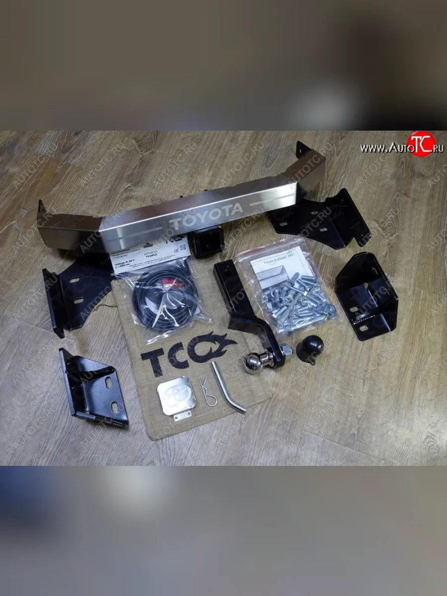 Фаркоп (тягово-сцепное устройство) TCC (надпись Toyota) Toyota Fortuner AN160 дорестайлинг (2015-2020) (Оцинкованный, шар E - нержавейка)  в Самаре Самарской области