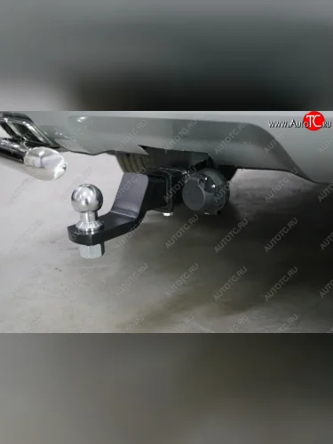 Фаркоп (тягово-сцепное устройство) TCC (оцинкованный, шар Е нержавейка) KIA Mohave HM2 (2019-2022)