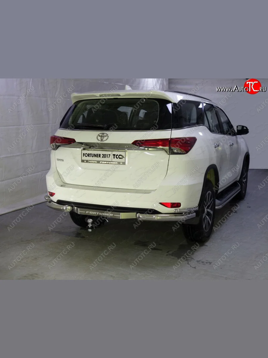 Защита заднего бампера (уголки двойные) ТСС 76,1/42,4 мм  Toyota Fortuner (2015-2020) AN160  с доставкой в г. Керчь