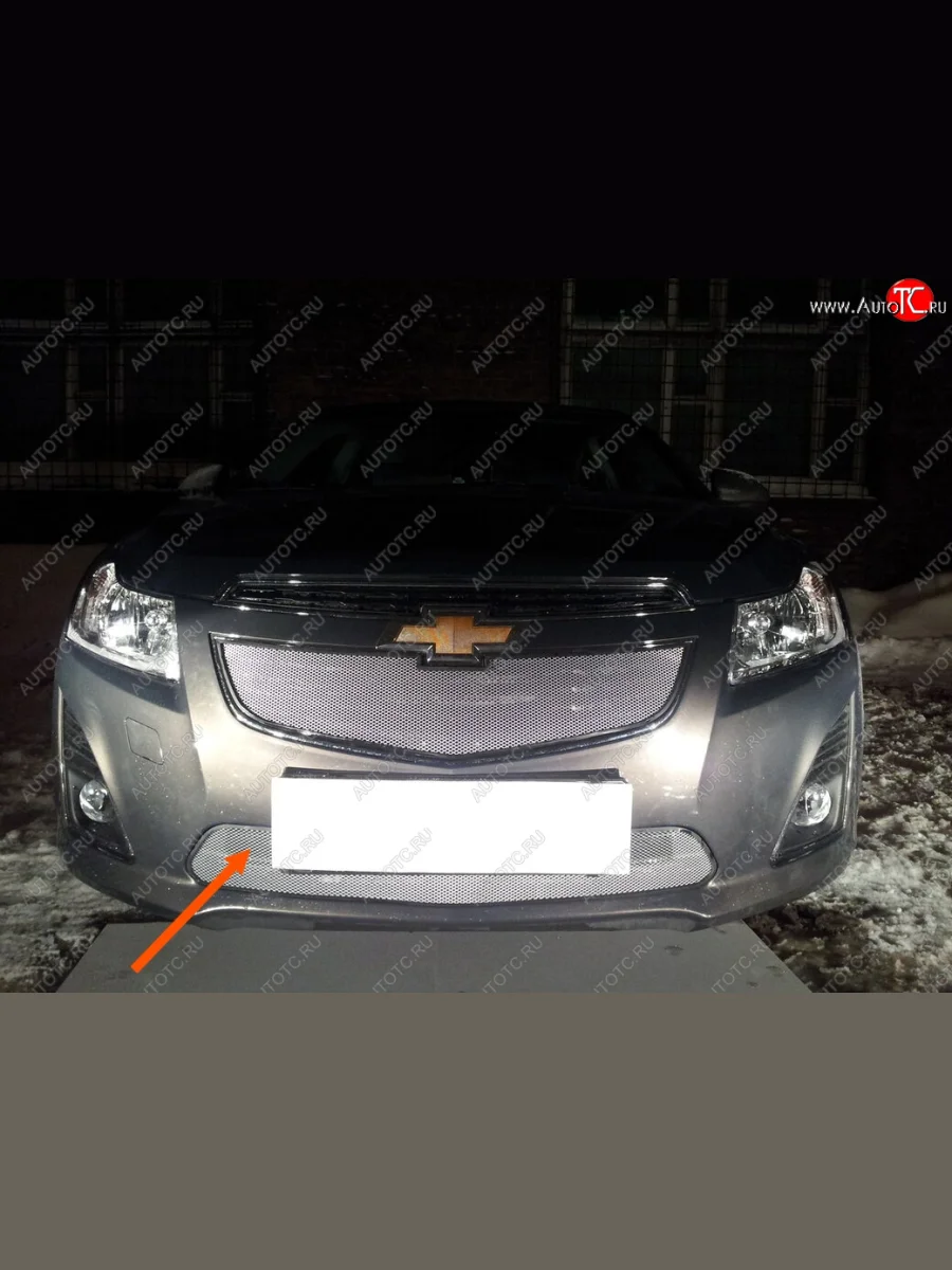 Защитная сетка радиатора в бампер Стрелка 11 Стандарт (алюминий, пластик) Chevrolet Cruze J308 универсал рестайлинг (2012-2015) (Цвет: хром)  в Керчи Республика Крым