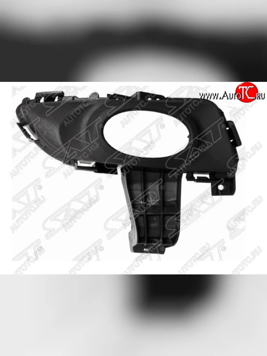 Правая оправа противотуманной фары SAT Mazda 3/Axela BK дорестайлинг, хэтчбэк (2003-2006)  в Перми Пермском крае
