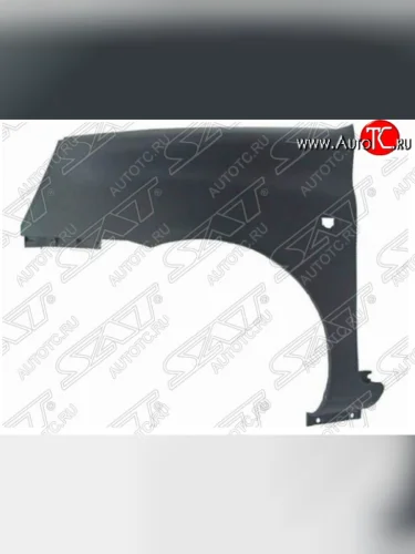 Левое переднее крыло SAT (с отв. под повторитель) Renault Symbol седан LB 1-ый рестайлинг (2002-2006)