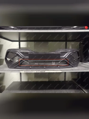 Сетка в накладку бампера Harius (в накладку TC-01.01.00) Toyota Camry XV70 дорестайлинг (2017-2021)