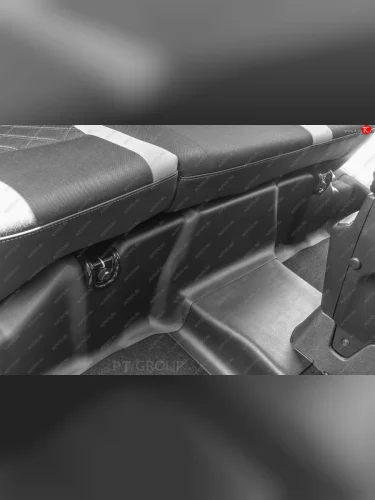 Накладки на ковролин пола Petroil Tuning (задний ряд, 7 мест) (Текстурная поверхность (шагрень)) Лада ВАЗ Ларгус (2021-2025) рестайлинг R90