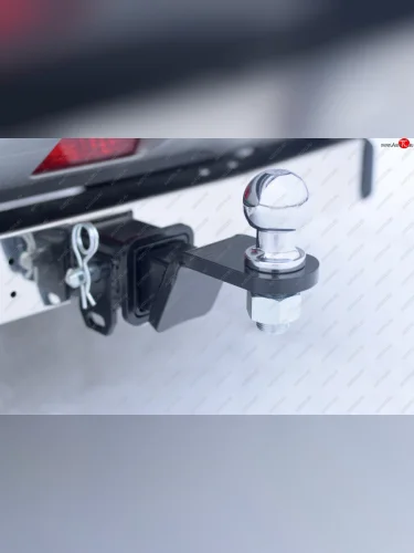 Фаркоп Petroil Tuning (съемный квадрат, с нержавеющей пластиной) KIA Seltos  SP2 (2019-2022) дорестайлинг