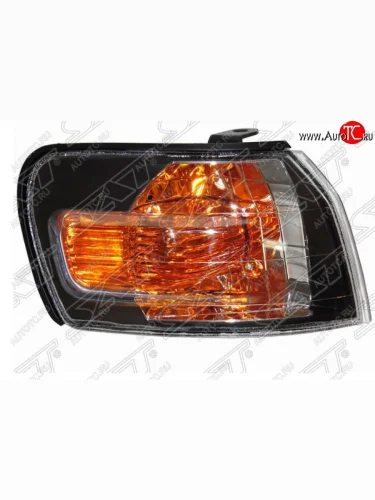 Правый габарит SAT (черная хрусталь) Toyota Corolla  E110 (1995-1997) седан рестайлинг