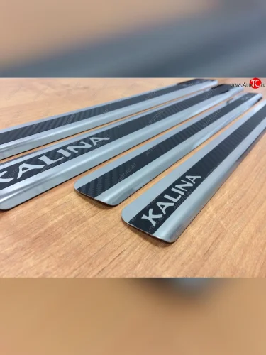 Накладки порожков салона INOX (Нержавеющая сталь + карбон) Лада ВАЗ Калина 1119 хэтчбек (2004-2013)