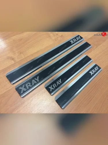 Накладки порожков салона INOX (Нержавеющая сталь + карбон) Лада ВАЗ XRAY (2016-2022)