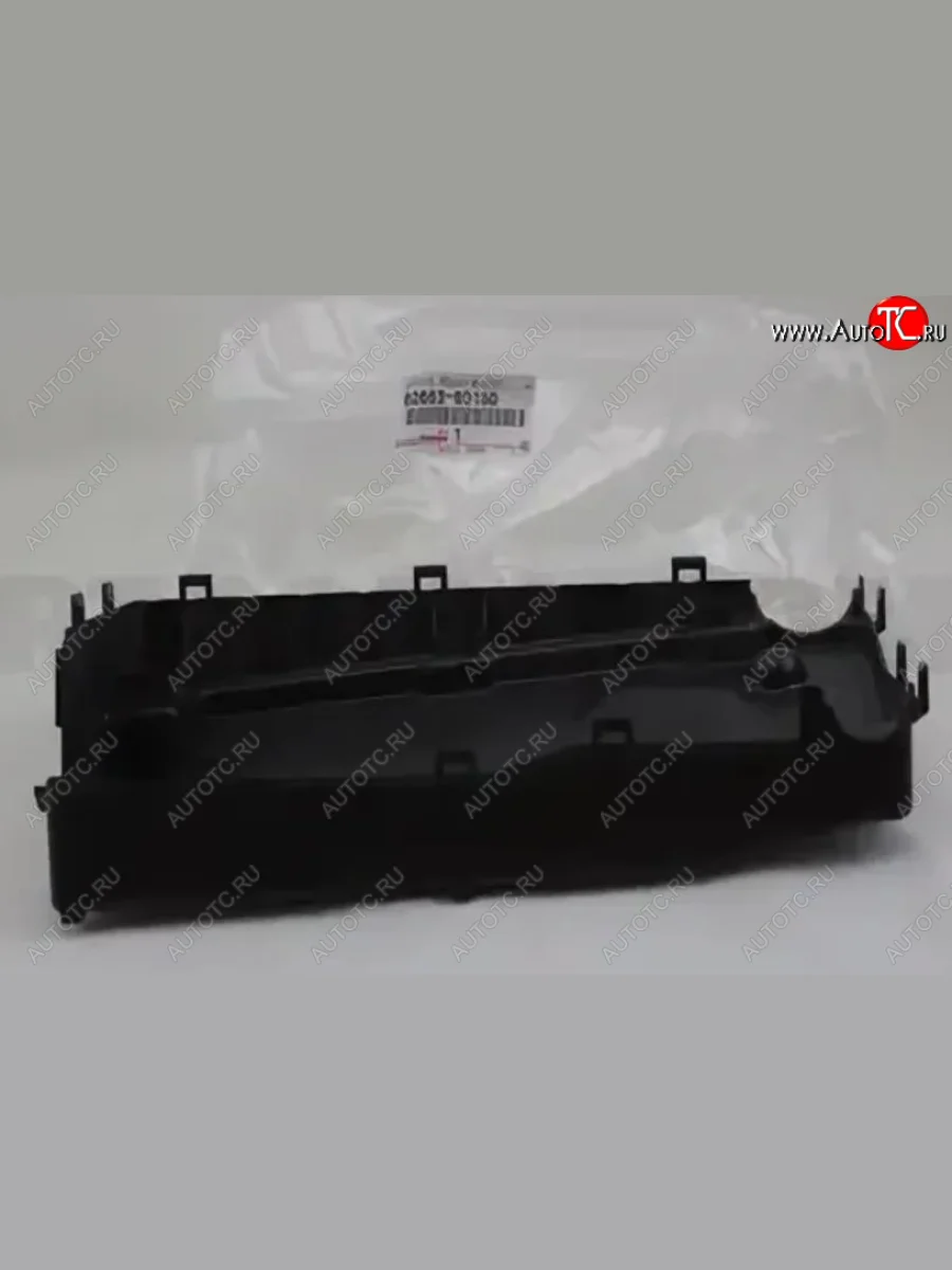 Крышка корпуса коробки предохранителей TOYOTA (нижняя) Toyota Land Cruiser 200 2-ой рестайлинг (2015-2021) (нижняя)  в Самаре Самарской области