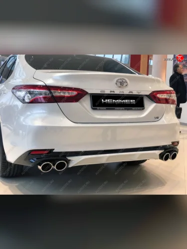 Накладка заднего бампера HEMMES Toyota Camry  XV70 (2017-2025) дорестайлинг, рестайлинг
