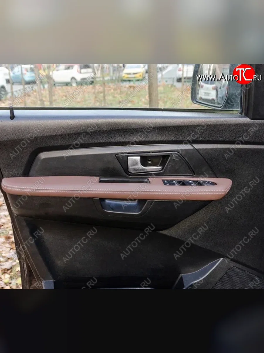 Накладки на карты дверей RalexTuning  Уаз Патриот (2014-2025) 3163 5-дв., 3163 5 дв. (цвет: коричневый)  с доставкой в г. Керчь