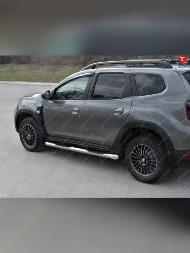 Защита порогов (Ø76 мм, с проступью) Russtal (срез на торцах 45°, полированная нержавейка) Renault Duster HM рестайлинг (2021-2024)