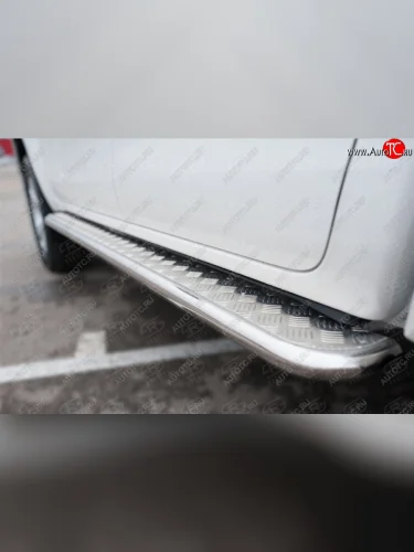Порожки для ног SLITKOFF (Ø42 мм) (лист - алюминий, профиль - углеродистая сталь) Toyota Hilux  AN120 (2020-2025) 2-ой рестайлинг