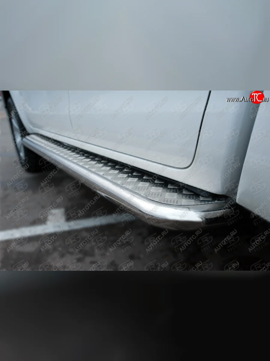 Порожки для ног SLITKOFF (Ø63 мм)  Toyota Hilux (2020-2025) AN120 (лист - алюминий, профиль - нержавейка)  в Воронеже Воронежской области