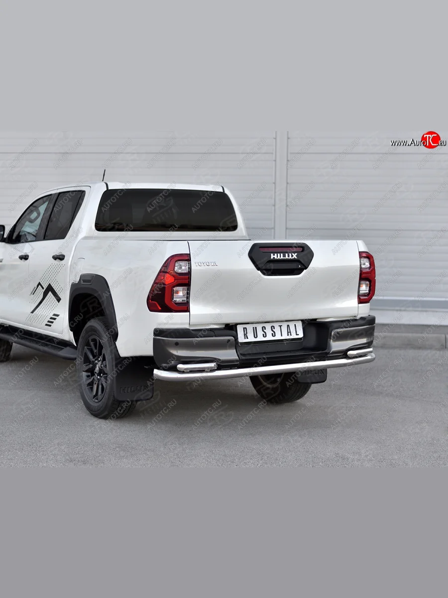 Защита заднего бампера (2 трубы Ø63 и 42 мм, нержавейка, BLACK ONYX) SLITKOFF  Toyota Hilux (2020-2025) AN120 (полированная нержавейка)  с доставкой в г. Самара