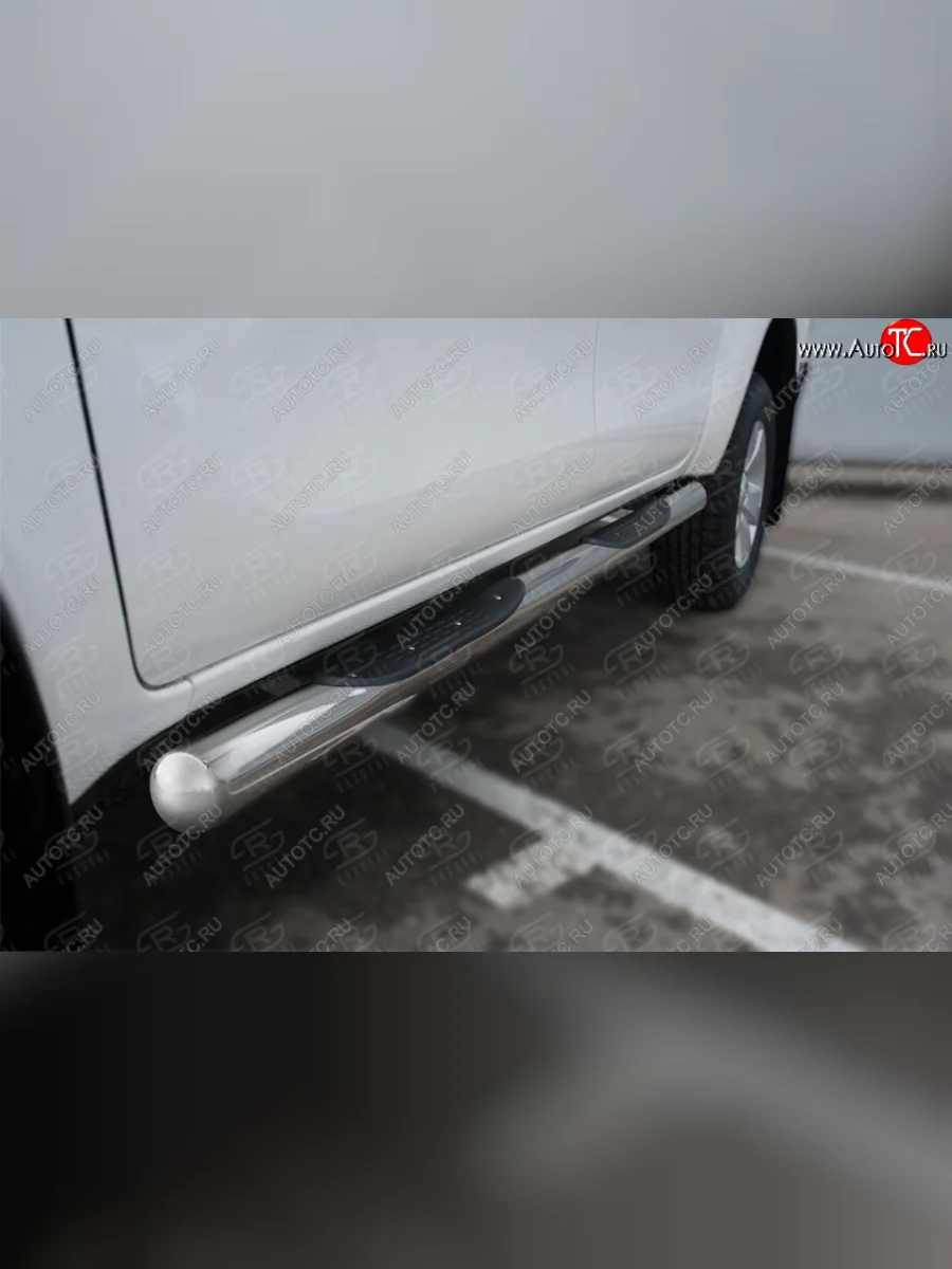 Защита порогов (Ø76 мм, с накладками) SLITKOFF  Toyota Hilux (2020-2025) AN120 (торцы круглые 90°, полированная нержавейка)  в Самаре Самарской области