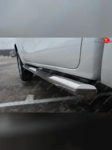 Защита порогов (Ø76 мм с накладками, BLACK ONYX) SLITKOFF (срез на торцах 45°, полированная нержавейка) Toyota Hilux  AN120 (2020-2025) 2-ой рестайлинг