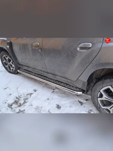 Защита порогов (с алюм. площадкой, Ø51 мм) Petroil Tuning Petroil Tuning (полированная нержавейка) Renault Duster  HM (2021-2024) рестайлинг