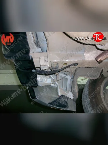 Кронштейн крепления задней юбки Sport Ford Focus  2 (2004-2008)  седан дорестайлинг, универсал дорестайлинг, хэтчбэк 3 дв. дорестайлинг, хэтчбэк 5 дв. дорестайлинг