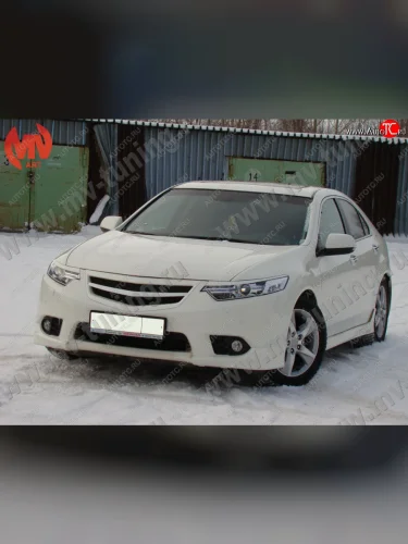 Молдинг решетки радиатора SPORT Honda Accord ( 8 CU,  8 CW) (2011-2013) седан рестайлинг, универсал рестайлинг