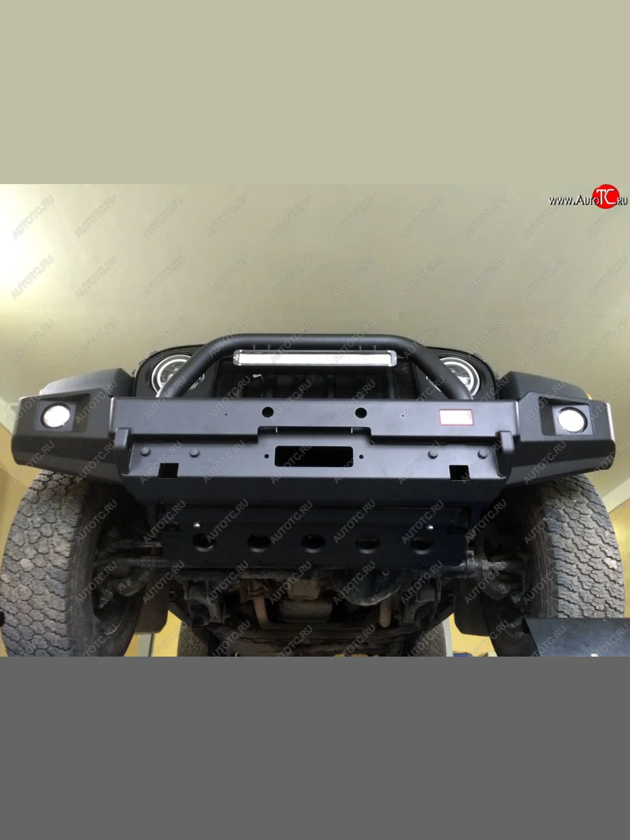 Бампер силовой передний РИФ Jeep Wrangler JK 3 дв. дорестайлинг (2006-2010) (с доп. фарами и центральной защитной дугой)  в Керчи Республика Крым