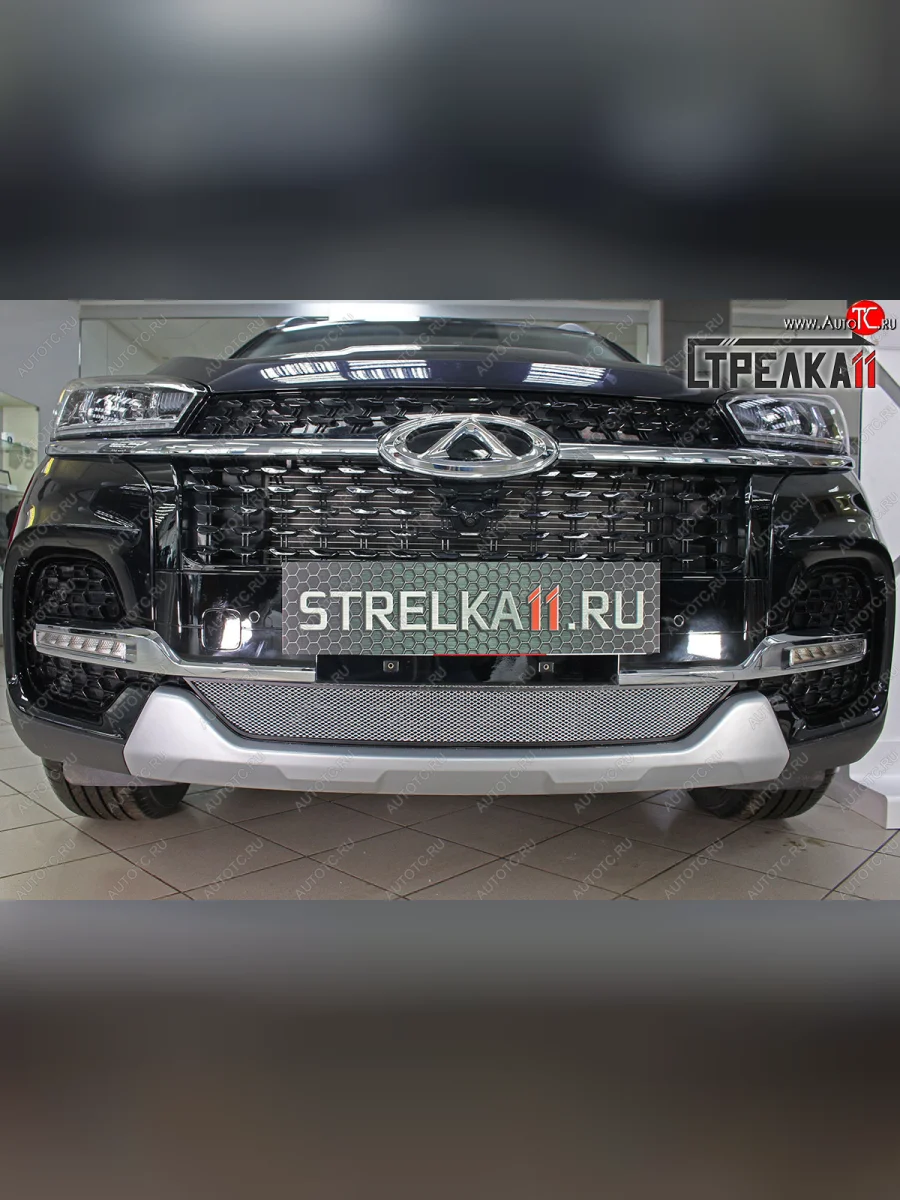 Защитная сетка радиатора в бампер (ячейка 3х7 мм) Стрелка 11 Стандарт Chery Tiggo 8 1 T18 рестайлинг (2019-2023) (хром)  с доставкой в г. Керчь