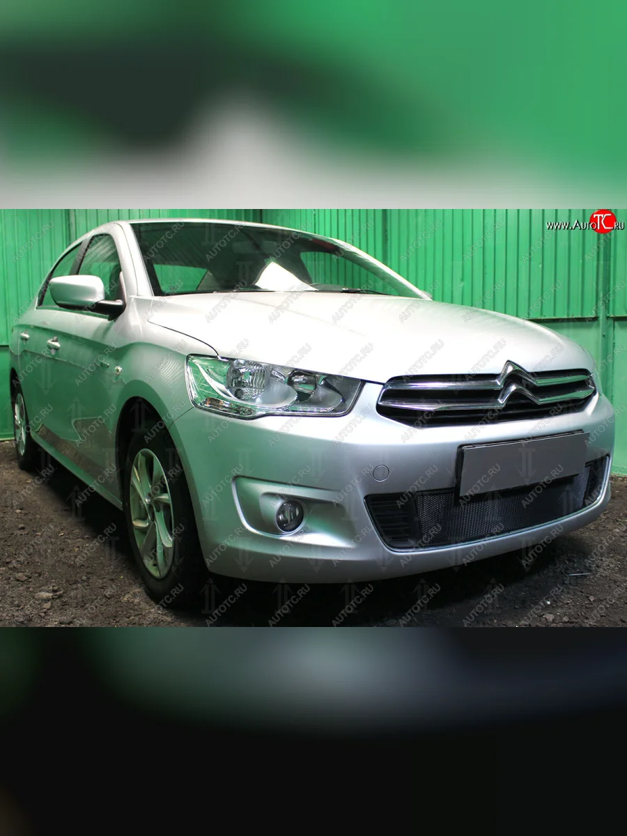 Защитная сетка радиатора в бампер (ячейка 3х7 мм) Стрелка 11 Стандарт CITROEN C-elysee дорестайлинг (2012-2017) (черная)  в Керчи Республика Крым