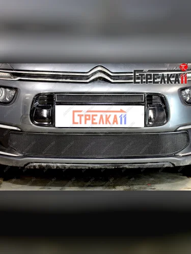 Защитная сетка радиатора в бампер (ячейка 3х7 мм, верх) Стрелка 11 Стандарт (черная) CITROEN C4 Grand Picasso U рестайлинг (2016-2018)