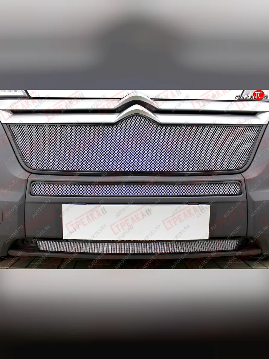 Защитная сетка радиатора в бампер (ячейка 3х7 мм, верх) Стрелка 11 Стандарт CITROEN Jumper 290 рестайлинг (2014-2022) (хром)  в Самаре Самарской области