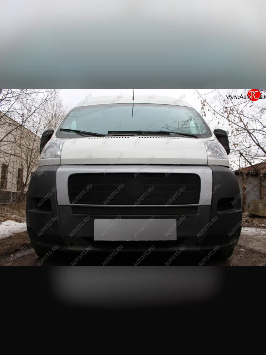 Защитная сетка радиатора в бампер (ячейка 3х7 мм, верх) Стрелка11 Стандарт Fiat Ducato 250 (2006-2014) (черная)  в Самаре Самарской области