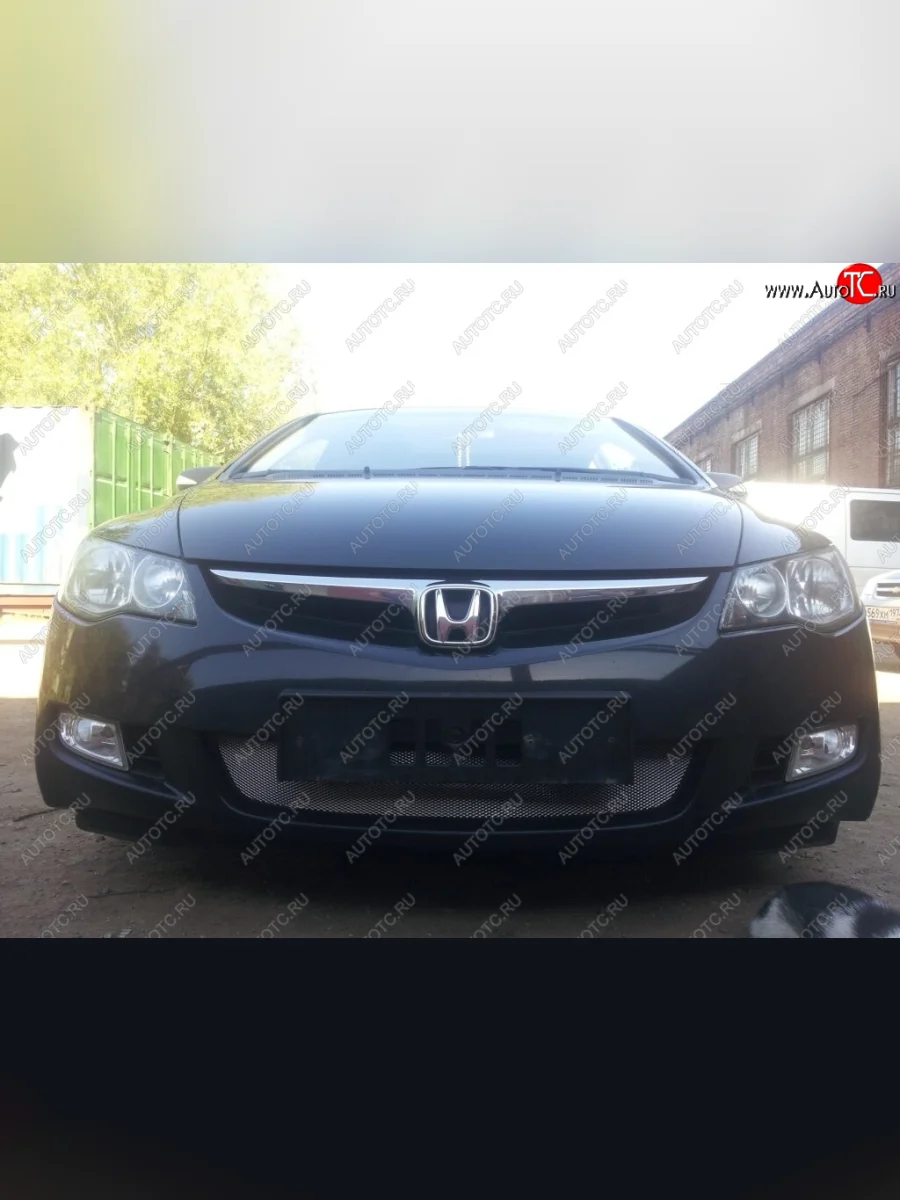 Защитная сетка радиатора в бампер (ячейка 3х7 мм) Стрелка11 Стандарт Honda Civic FD седан дорестайлинг (2005-2008) (хром)  в Воронеже Воронежской области
