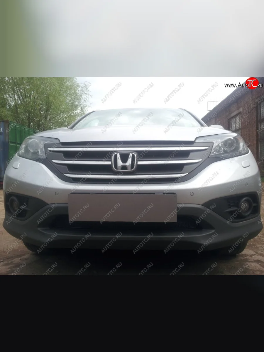 Защитная сетка радиатора в бампер (ячейка 4х10 мм, 2.0) Стрелка11 Премиум Honda CR-V RM1,RM3,RM4 дорестайлинг (2012-2015) (черная)  в Самаре Самарской области