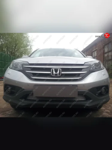 Защитная сетка радиатора в бампер (ячейка 4х10 мм, 2.0) Стрелка11 Премиум (хром) Honda CR-V RM1,RM3,RM4 дорестайлинг (2012-2015)