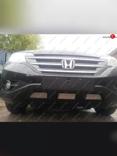 Защитная сетка радиатора в бампер (ячейка 3х7 мм, 2.4) Стрелка11 Стандарт Honda CR-V RM1,RM3,RM4 дорестайлинг (2012-2015)