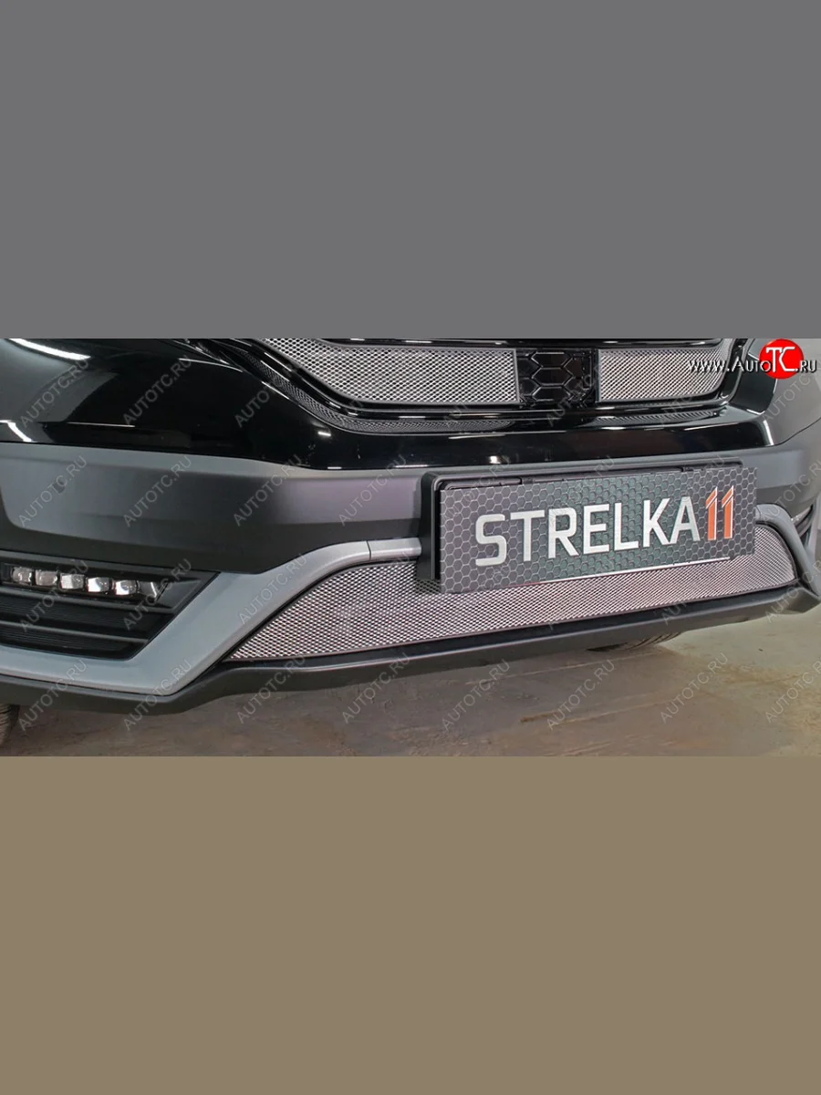 Защитная сетка радиатора в бампер (ячейка 3х7 мм, низ) Стрелка11 Стандарт  Honda CR-V (2019-2022) RW,RT (хром)  в Воронеже Воронежской области