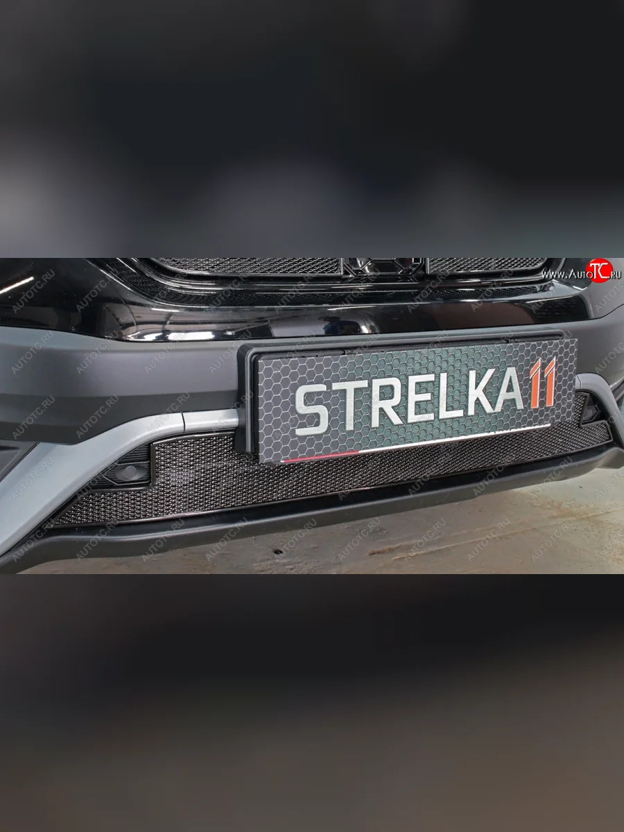 Защитная сетка радиатора в бампер (ячейка 4х10 мм, низ, под парктроник) Стрелка11 Премиум Honda CR-V RW,RT рестайлинг (2019-2022) (черная)  в Самаре Самарской области