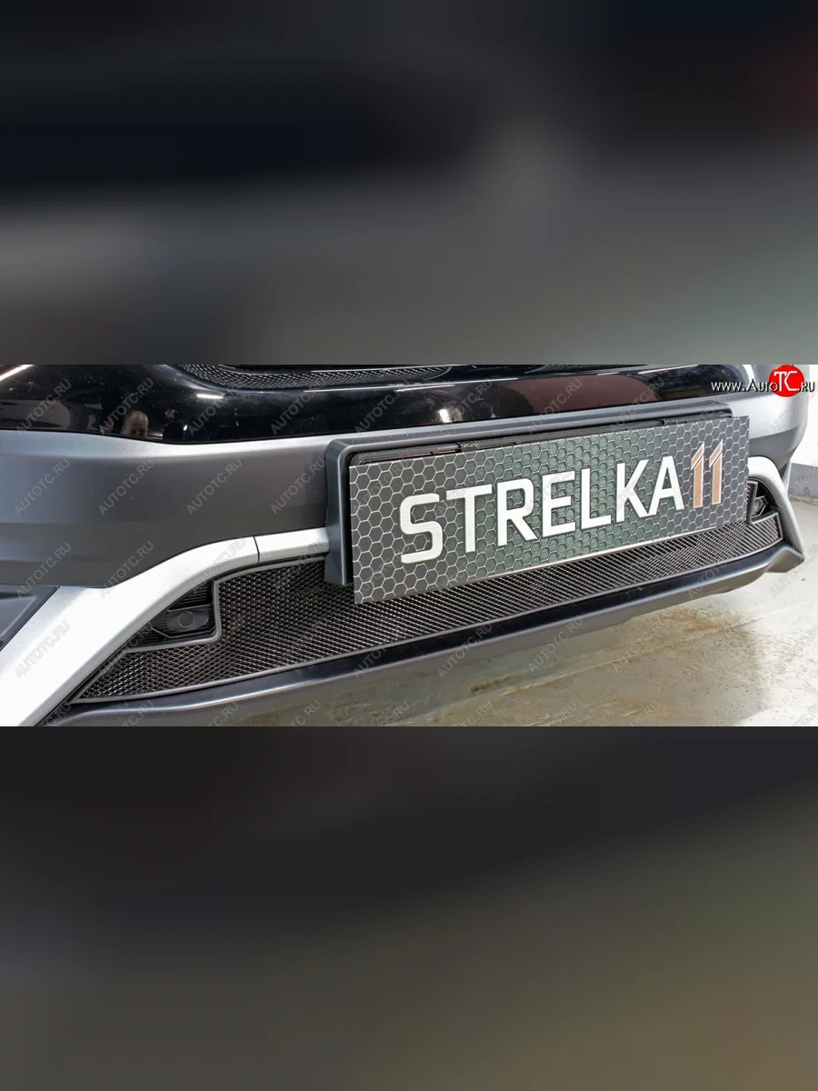 Защитная сетка радиатора в бампер (ячейка 3х7 мм, низ, под парктроник) Стрелка11 Стандарт Honda CR-V RW,RT рестайлинг (2019-2022) (черная)  в Самаре Самарской области