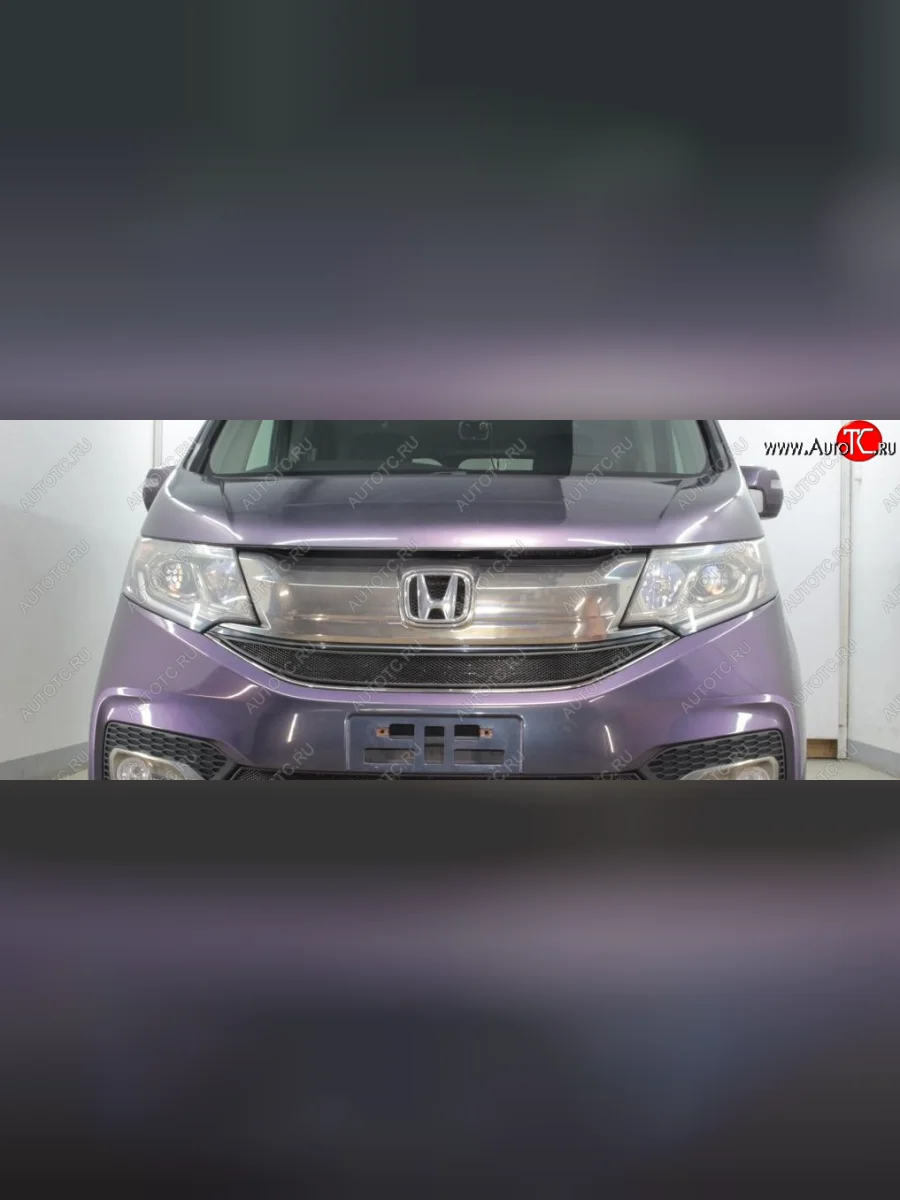 Защитная сетка в решетку радиатора (ячейка 3х7 мм) Стрелка11 Стандарт Honda StepWagon 5 RP1,RP2, RP3, RP4 минивэн дорестайлинг (2015-2017) (черная)  с доставкой в г. Керчь