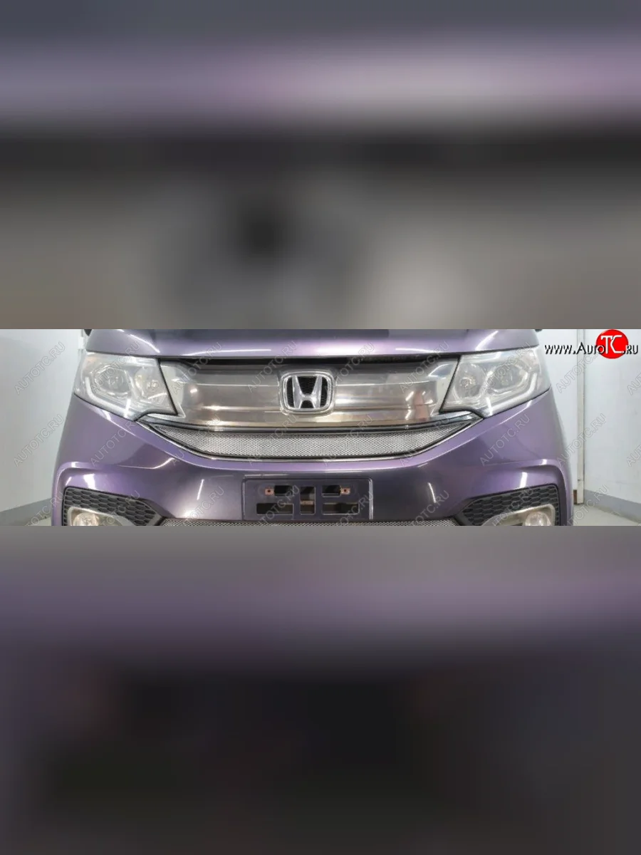 Защитная сетка в решетку радиатора (ячейка 3х7 мм) Стрелка11 Стандарт Honda StepWagon 5 RP1,RP2, RP3, RP4 минивэн дорестайлинг (2015-2017) (хром)  с доставкой в г. Керчь