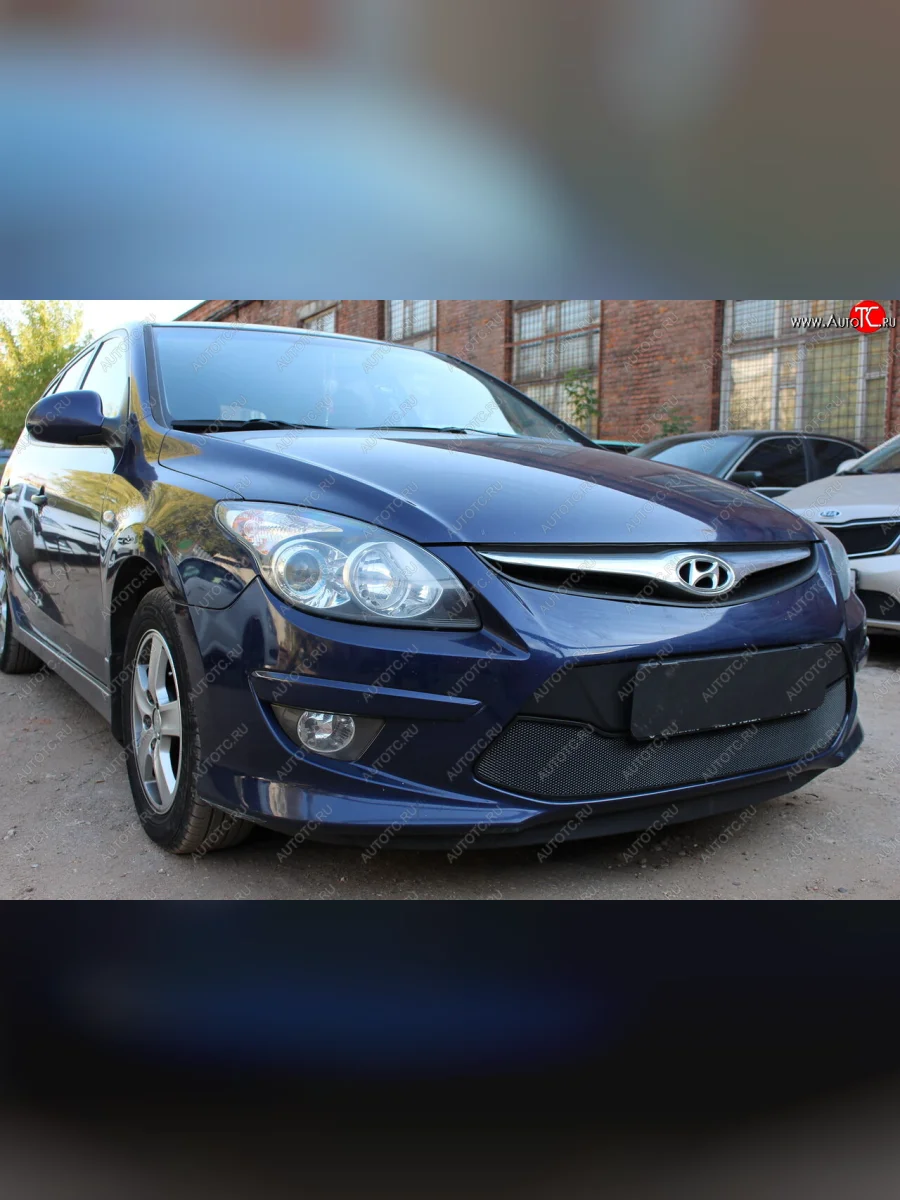 Защитная сетка радиатора в бампер (ячейка 3х7 мм) Стрелка11 Стандарт Hyundai I30 FD хэтчбэк 5 дв. рестайлинг (2010-2012) (черная)  в Воронеже Воронежской области
