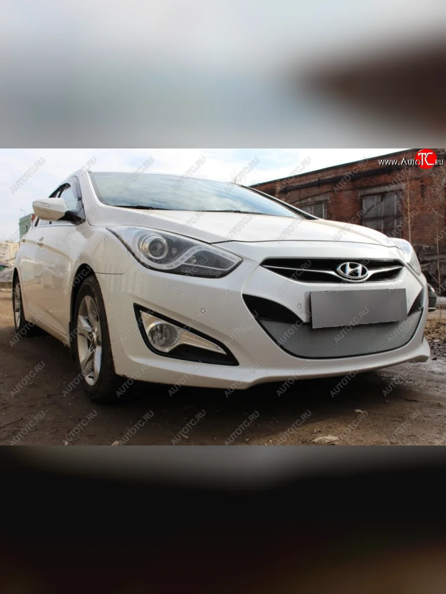 Защитная сетка радиатора в бампер (ячейка 3х7 мм) Стрелка11 Стандарт Hyundai I40 1 VF дорестайлинг седан (2011-2015) (хром)  в Самаре Самарской области