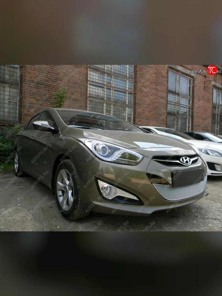 Защитная сетка радиатора в бампер (ячейка 4х10 мм) Стрелка11 Премиум Hyundai I40 1 VF дорестайлинг седан (2011-2015) (хром)  в Керчи Республика Крым