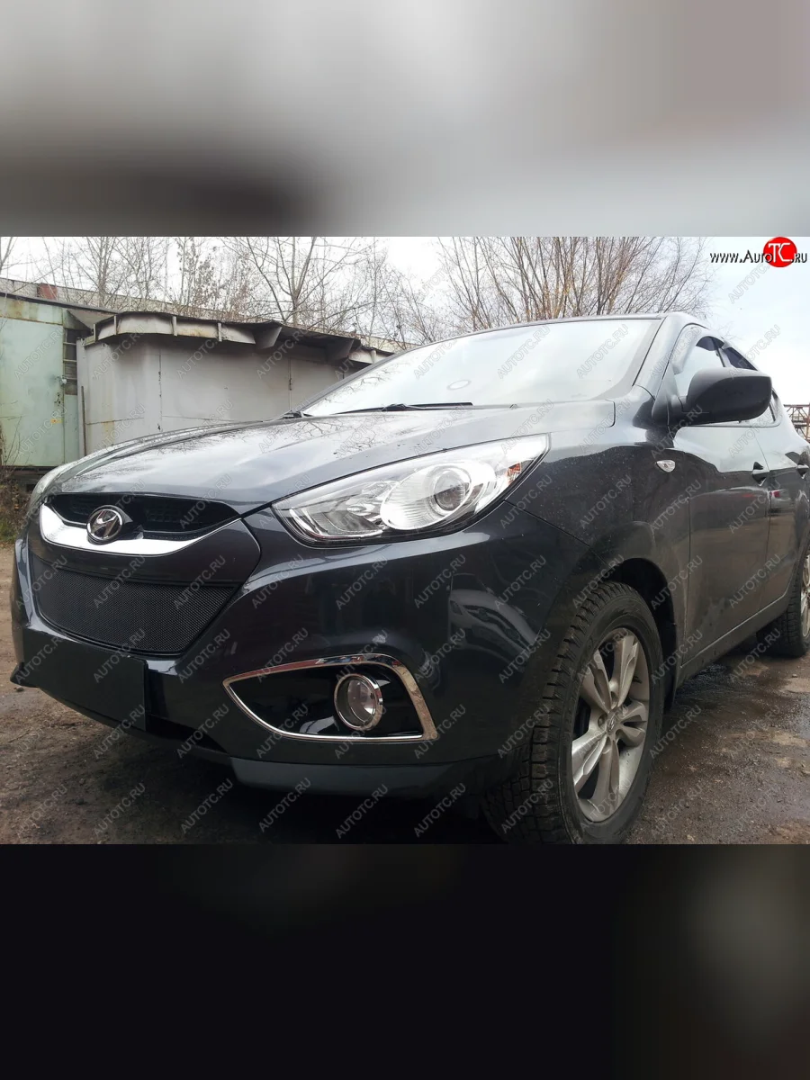 Защитная сетка радиатора в бампер (ячейка 3х7 мм) Стрелка11 Стандарт Hyundai IX35 LM дорестайлинг (2009-2013) (черная)  в Керчи Республика Крым