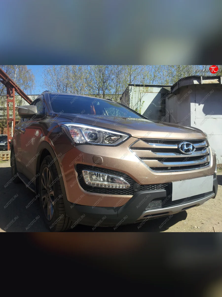 Защитная сетка радиатора в бампер (ячейка 4х10 мм) Стрелка11 Премиум Hyundai Santa Fe DM дорестайлинг (2012-2016) (черная)  в Керчи Республика Крым
