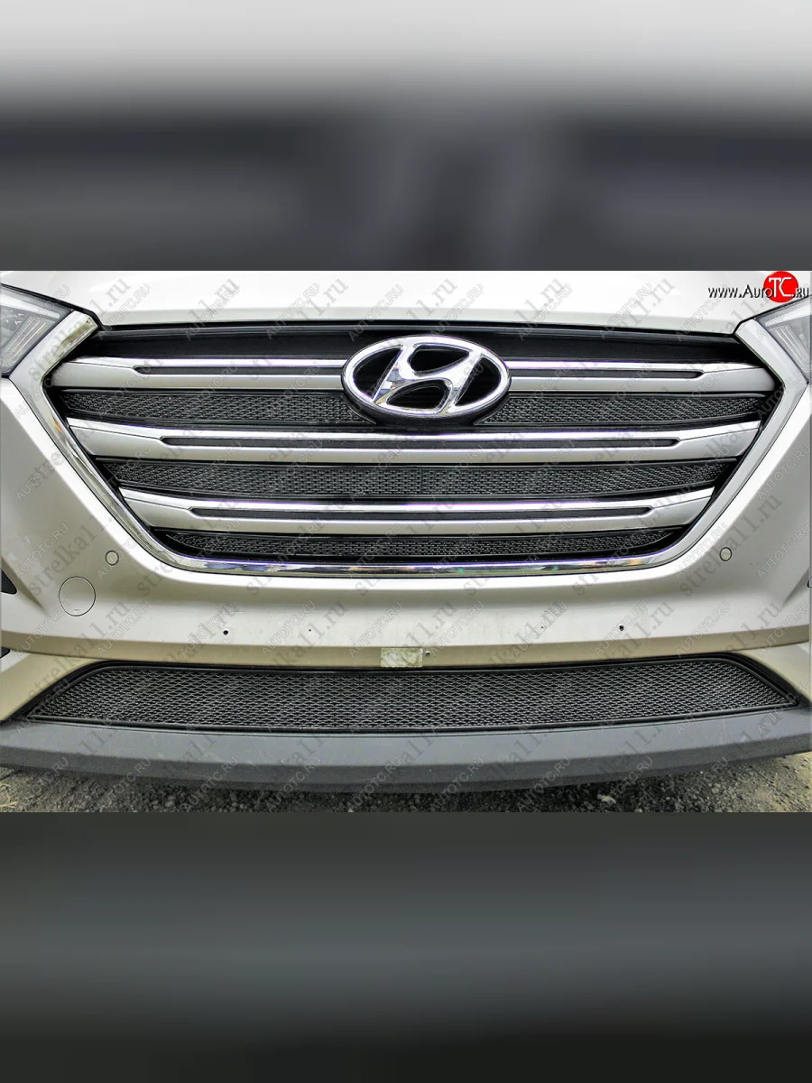 Защитная сетка радиатора в бампер (ячейка 3х7 мм, верх, 4 части, Travel,Prime,Dynamic, High) Стрелка11 Стандарт Hyundai Tucson TL дорестайлинг (2015-2018) (черная)  в Керчи Республика Крым