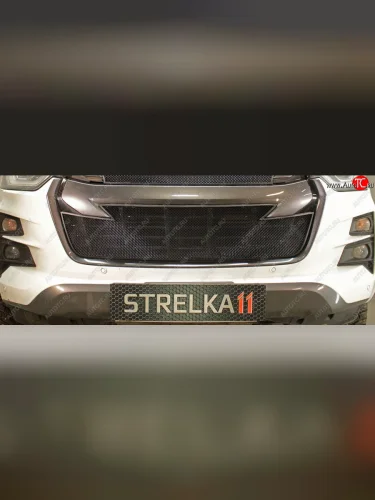Защитная сетка радиатора в бампер (ячейка 3х7 мм) Стрелка11 Стандарт (черная) Isuzu D-Max RG DoubleCab (2020-2023)