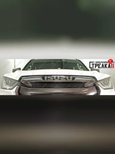 Защитная сетка в решетку радиатора (ячейка 4х10 мм) Стрелка11 Премиум (черная) Isuzu D-Max RG DoubleCab (2020-2023)